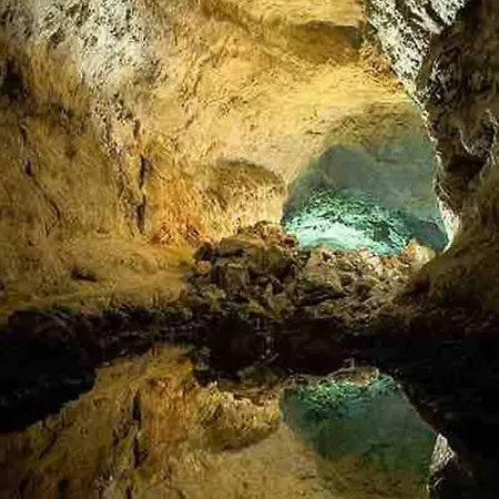 Вілла Pola Marinas *