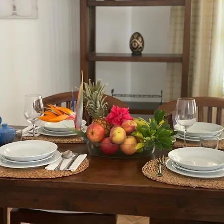 Pola Marinas Плайя-Бланка