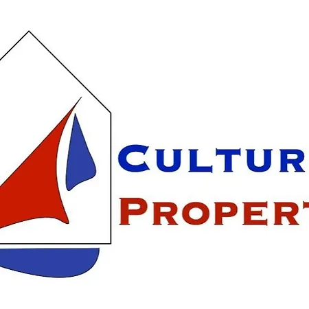 Pola Marinas Плайя-Бланка