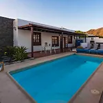 Pola Marinas Playa B Villa