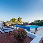 Pola Marinas Playa B Villa *