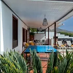 Pola Marinas Playa B Villa