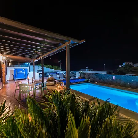 Pola Marinas Playa B Βίλα