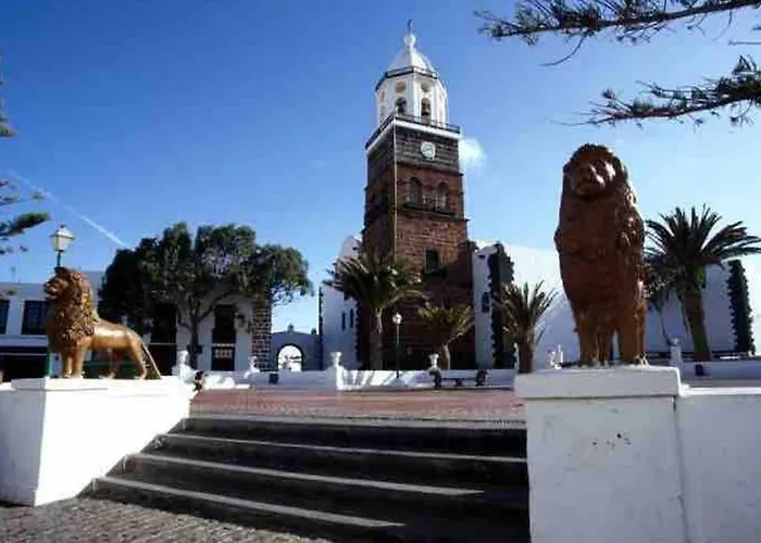 Pola Marinas بلايا بلانكا