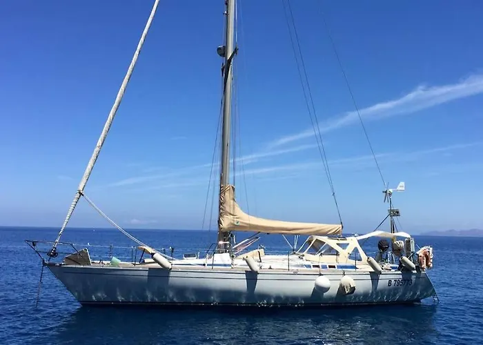 Pola Marinas بلايا بلانكا