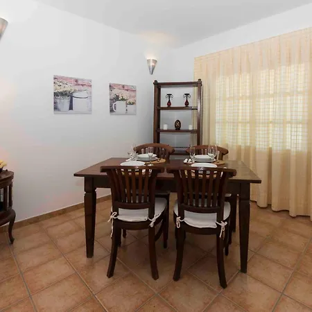 Pola Marinas Villa Playa Blanca (Lanzarote)