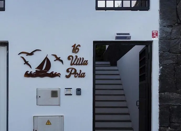 Pola Marinas * Πλάγια Μπλάνκα