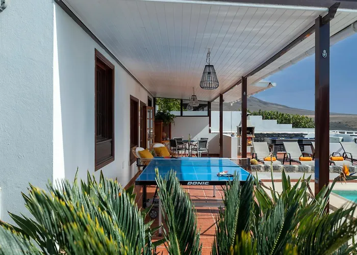 Pola Marinas Βίλα